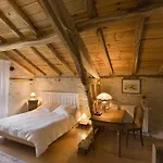 La Vayssade - Maison D'hôtes - Jacuzzi, Piscine&truffes 4* Lalbenque