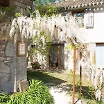 La Vayssade - Maison D'hôtes - Jacuzzi, Piscine&truffes Affittacamere Lalbenque