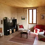Affittacamere La Vayssade - Maison D'hôtes - Jacuzzi, Piscine&truffes 4*