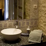 La Vayssade - Maison D'hôtes - Jacuzzi, Piscine&truffes Lalbenque