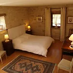 La Vayssade - Maison D'hôtes - Jacuzzi, Piscine&truffes 4* Lalbenque
