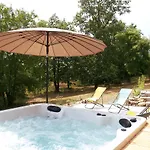 Affittacamere La Vayssade - Maison D'hôtes - Jacuzzi, Piscine&truffes Lalbenque