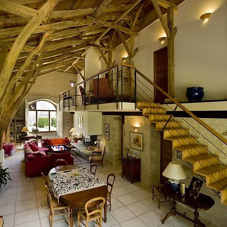 La Vayssade - Maison D'hotes - Jacuzzi, Piscine & Truffes Pensión