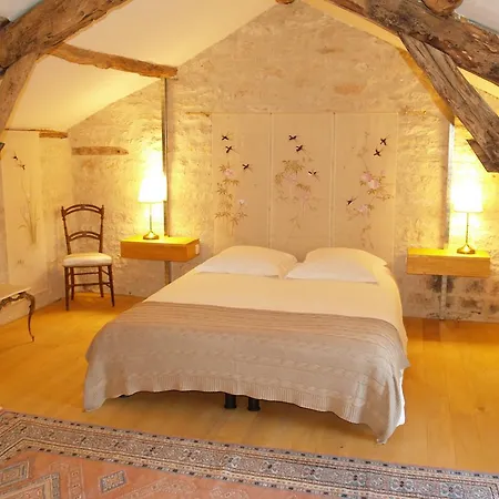 Pensión La Vayssade - Maison D'hotes - Jacuzzi, Piscine & Truffes Lalbenque