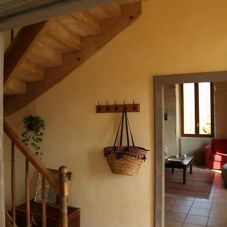 La Vayssade - Maison D'hotes - Jacuzzi, Piscine & Truffes Pensión 4*