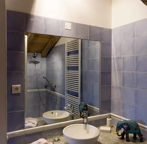 게스트하우스 La Vayssade - Maison D'hotes - Jacuzzi, Piscine & Truffes Lalbenque