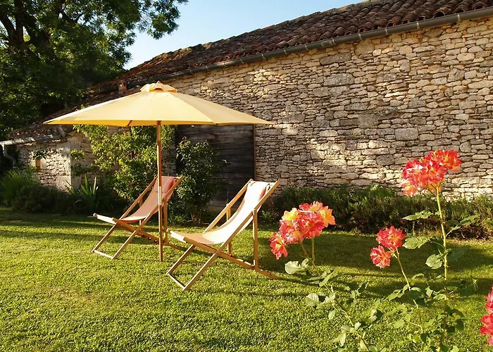 La Vayssade - Maison D'hotes - Jacuzzi, Piscine & Truffes Lalbenque