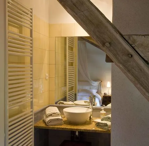 La Vayssade - Maison D'hotes - Jacuzzi, Piscine & Truffes 4*