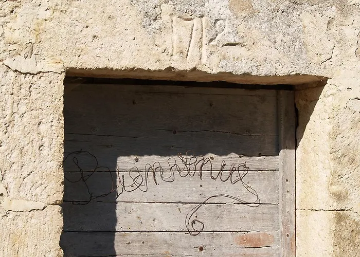 La Vayssade - Maison D'hotes - Jacuzzi, Piscine & Truffes Lalbenque