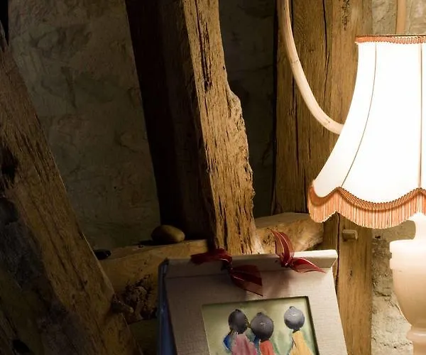 La Vayssade - Maison D'hotes - Jacuzzi, Piscine & Truffes 게스트하우스