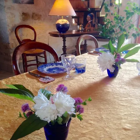 La Vayssade - Maison D'hôtes - Jacuzzi, Piscine&truffes Lalbenque